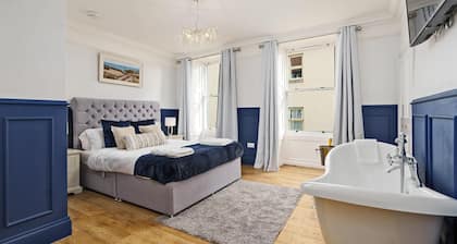 Beautiful 5 bedroom, 5 bathroom Georgian family home