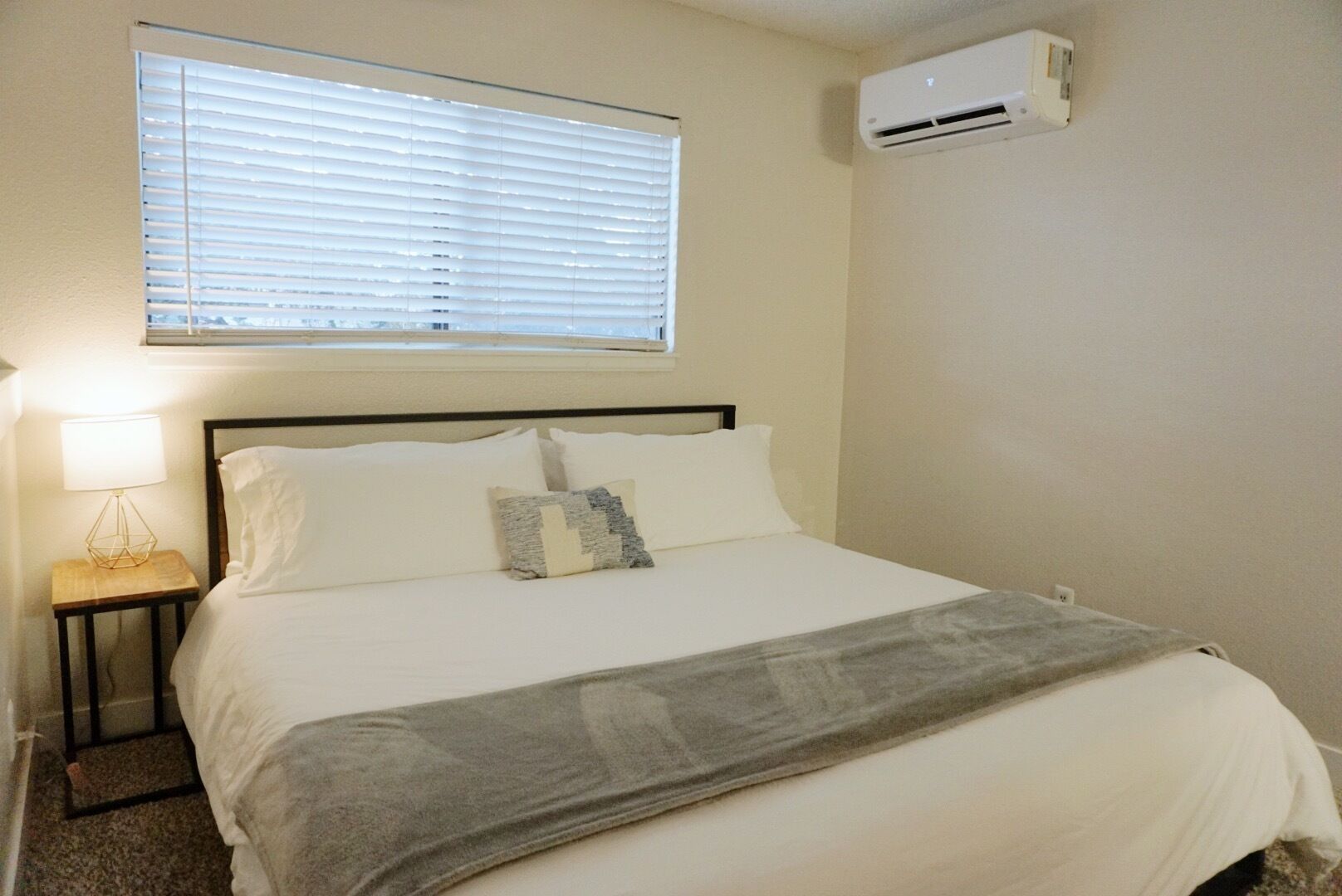 2 間睡房、熨斗/熨衫板、Wi-Fi、床單