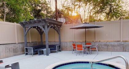 Two Bedroom Loft * Award Winning Beds * Down Town