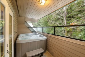 Tina de hidromasaje interior