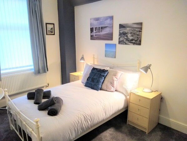 Comfort Apartment, Private Bathroom | 2 bedrooms - Modern Comfy 2-bedroom Flat in St Helens (St Helens)