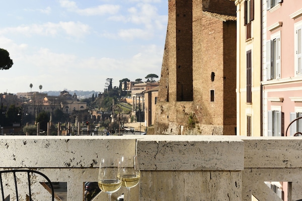 Deluxe Room, City View | Balcony view