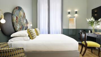 1 chambre, couette en duvet d'oie, surmatelas, minibar