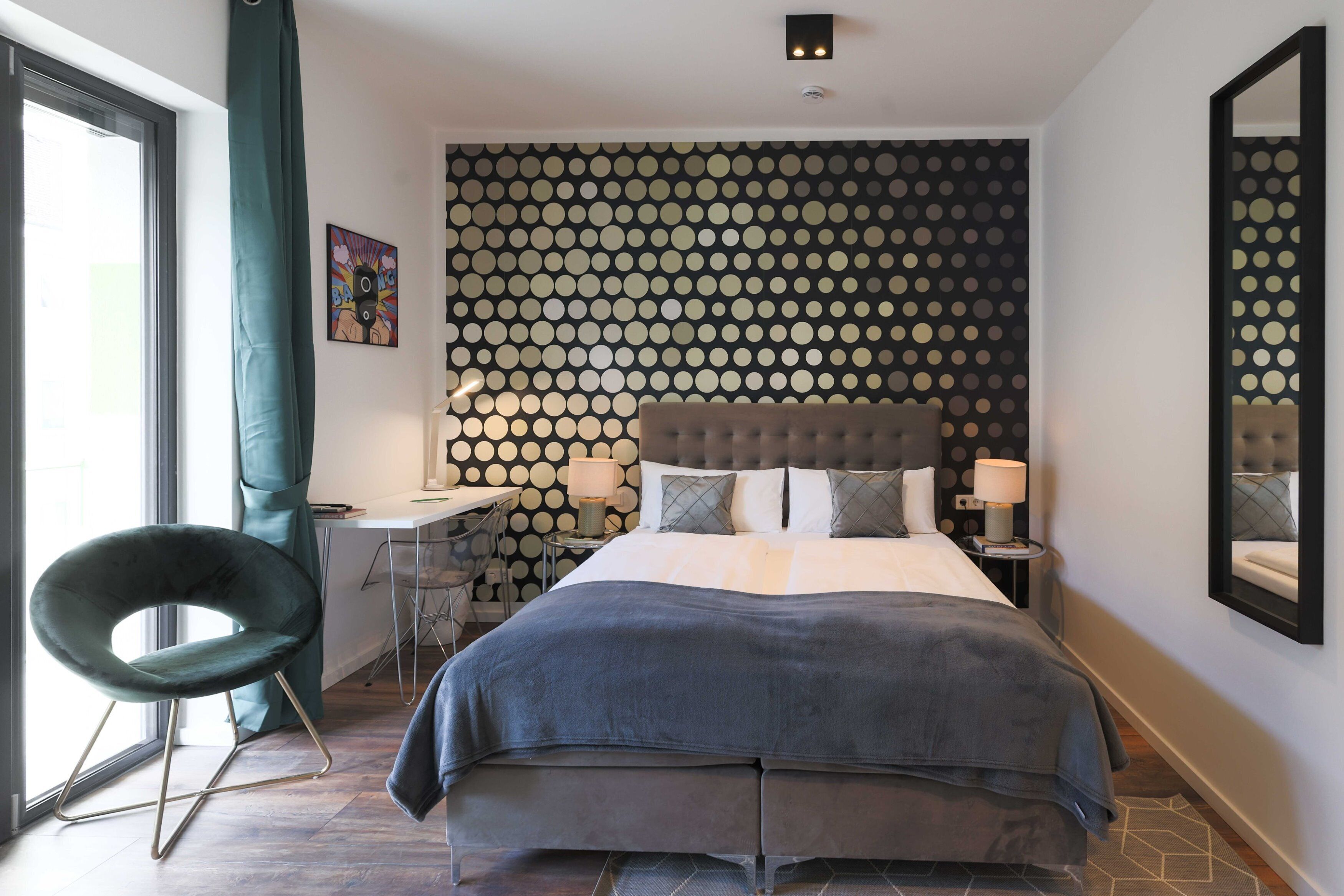 Appartement Supérieur (Balcony or Terrace) | Décoration personnalisée, bureau, rideaux occultants