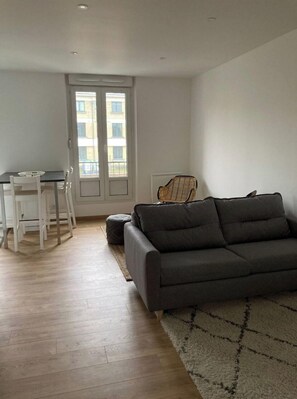 Fernseher