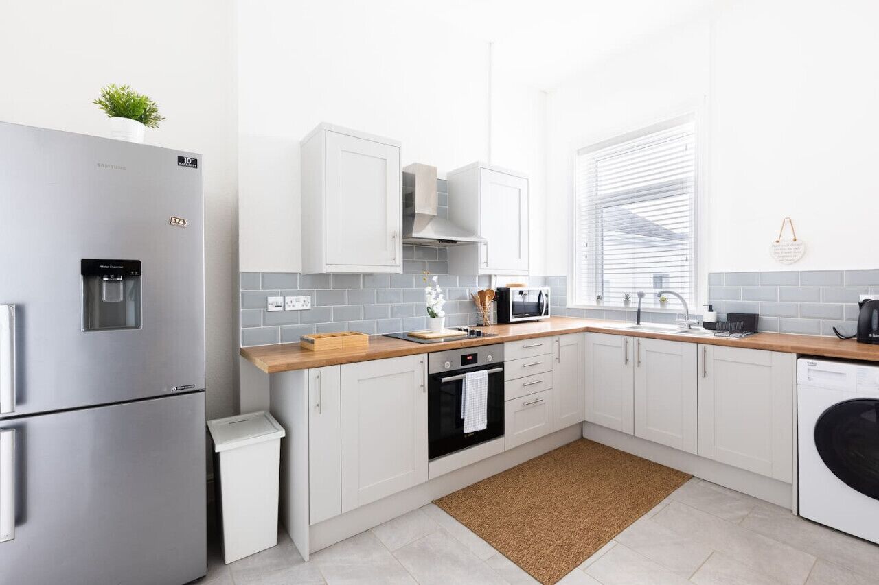 Refrigerador, microondas, horno y tostadora 