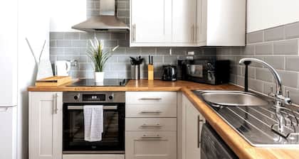 Naphtali Suite by Koya Homes