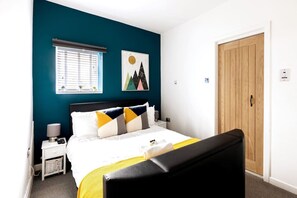 1 bedroom, desk, iron/ironing board, free WiFi