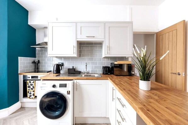 Fridge, microwave, oven, toaster