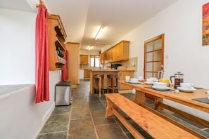 Cottage | Interior