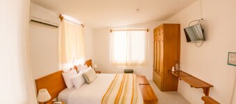 King Studio with Sofa Bed