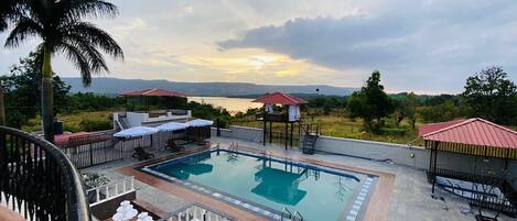 別墅 | 游泳池 | 室外游泳池