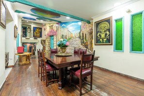 Free daily continental breakfast  - Hotel Casa Antigua (Bogotá)