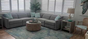 GORGEOUS PET FRIENDLY VACATION HOME!  