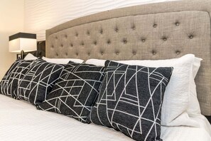 8 Schlafzimmer, Bügeleisen/Bügelbrett, WLAN, Bettwäsche