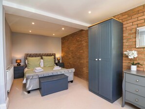 5 habitaciones, decoración personalizada y muebles diferentes 