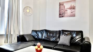 Economy House | Living area | 32-inch flat-screen TV with digital channels, TV