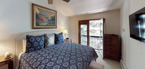 3 bedrooms, internet, bed sheets