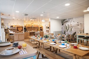 Daily buffet breakfast (EUR 16 per person)