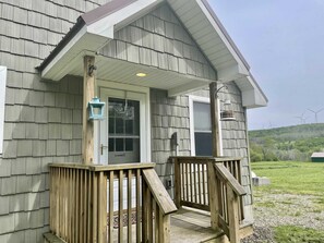 Exterior - Countryside Retreat - Cabin 1 (Cherry Creek)