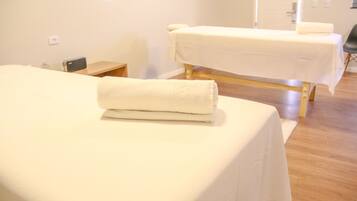 1 treatment room