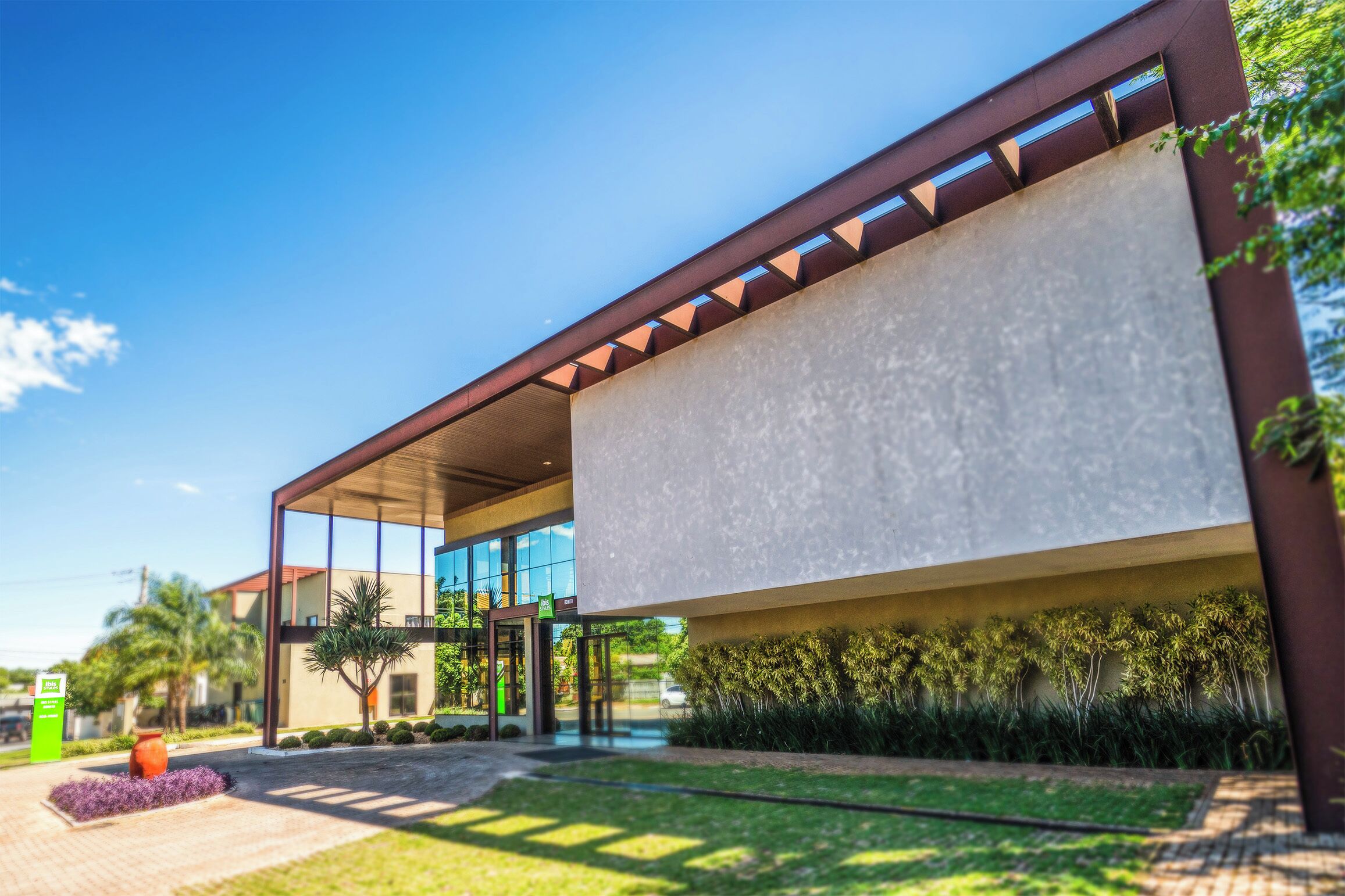 Facciata della struttura