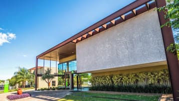 Facciata della struttura