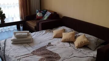 Apartemen | 1 kamar tidur, setrika/meja setrika, Wi-Fi gratis, dan seprai linen