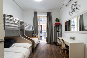 Unclassified image, 5 of 91, button