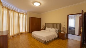 Family Studio Suite | WiFi (free), bed sheets - Majestic Hotel (Manama)