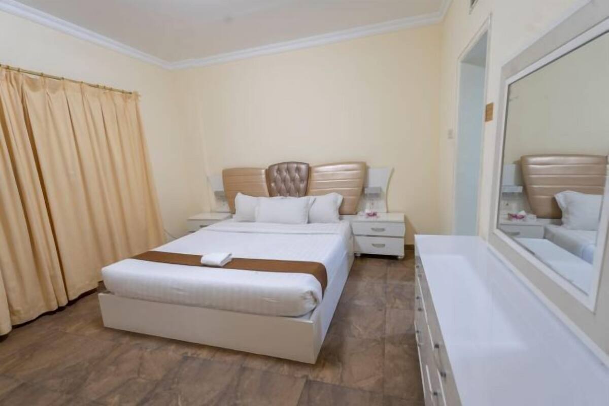 1 quarto, Wi-Fi de cortesia, roupa de cama