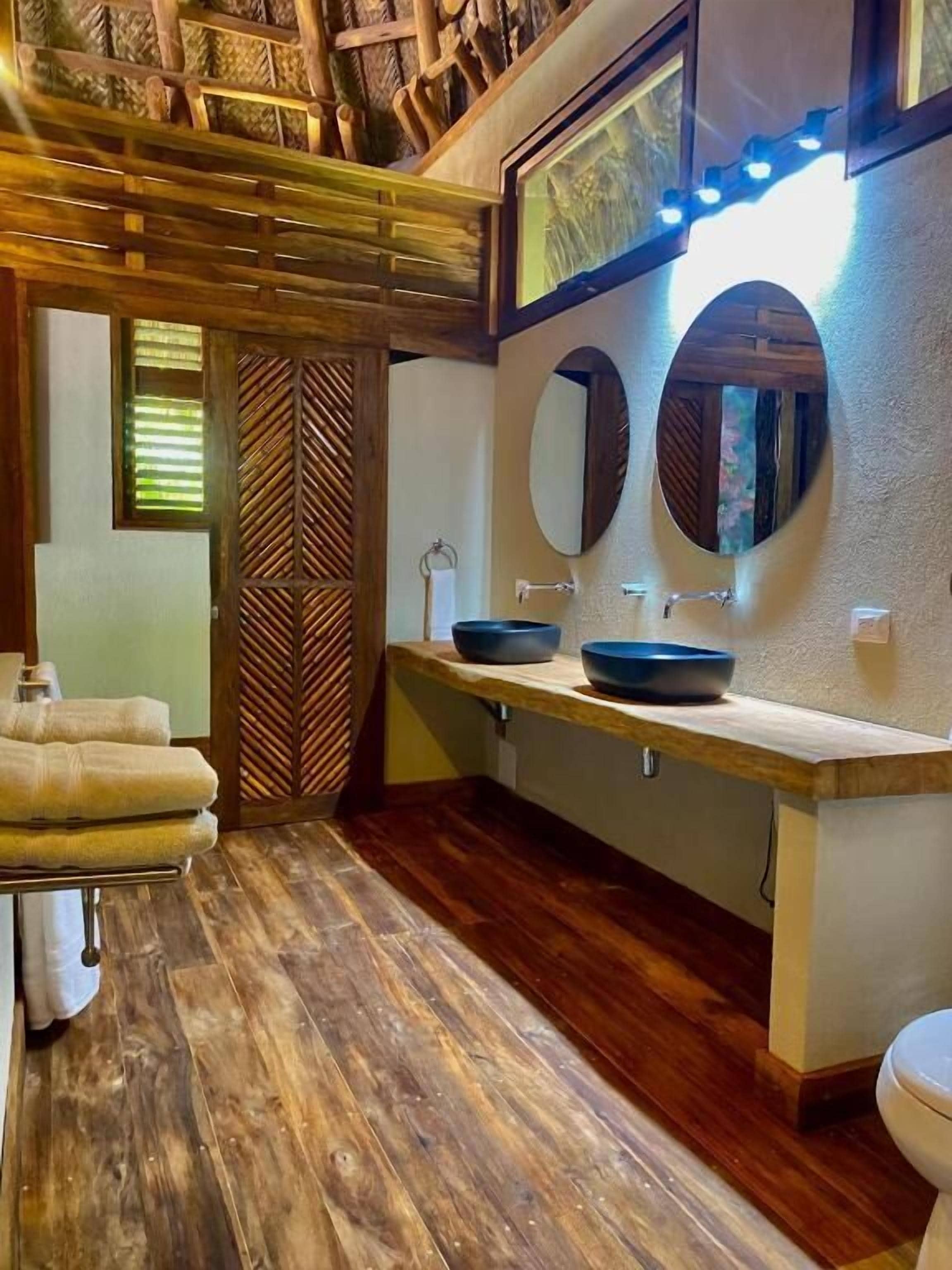 family cabin | bathroom | shower, towels