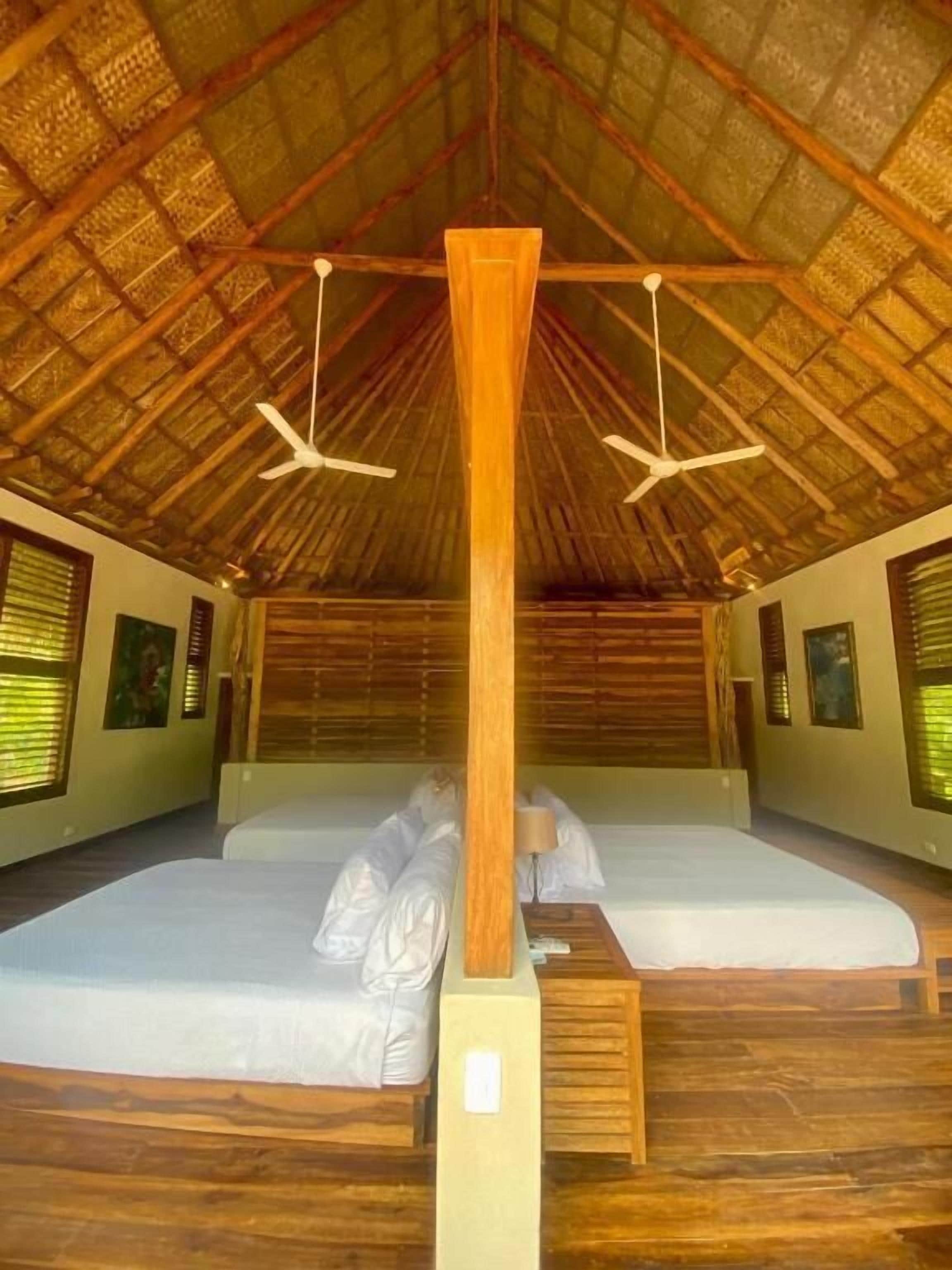 1 bedroom, in-room safe, free wifi, bed sheets