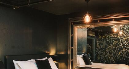 Hotel Crocodile & Crocodile Music Venue