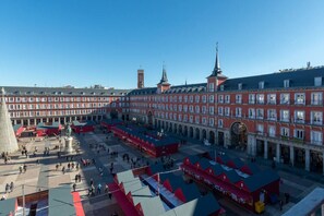 Imagen sin descripción, 3 de 94, botón