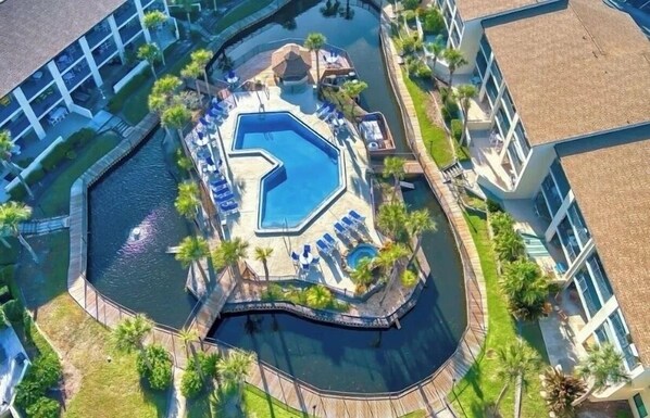 Piscine extérieure, piscine chauffée