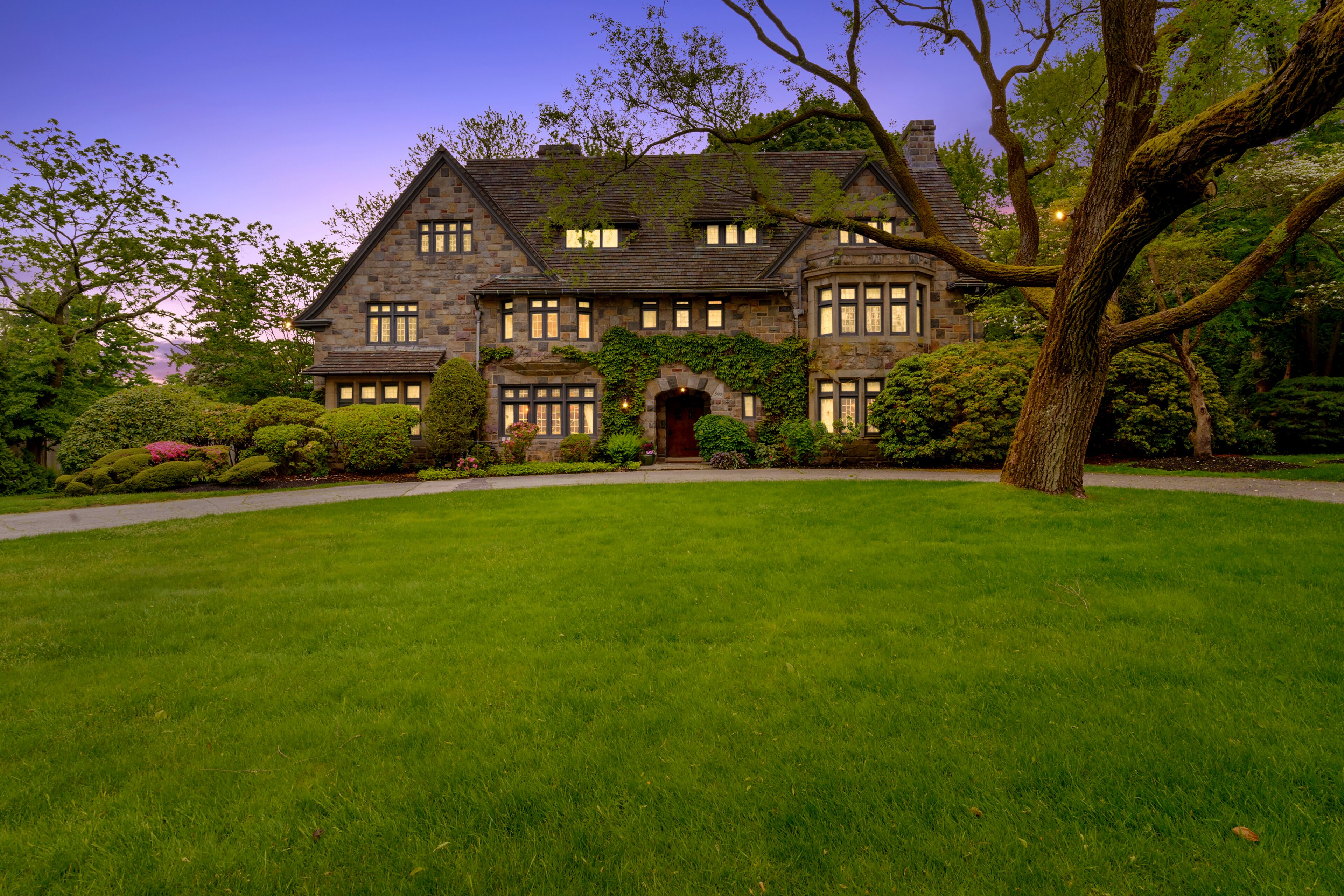 Mansion at the Highlands