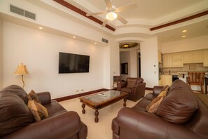 Apartment (3 Bedrooms) | Interior - Los Suenos Bella Vista 2B Pool View (Jacó)