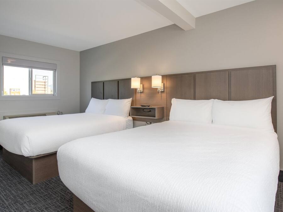 Habitación | Espacio para trabajar con un portátil, cortinas opacas, wifi gratis