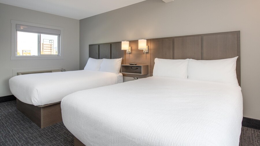 Coast Penticton Hotel