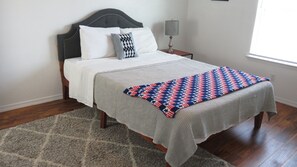 3 bedrooms, desk, iron/ironing board, free WiFi