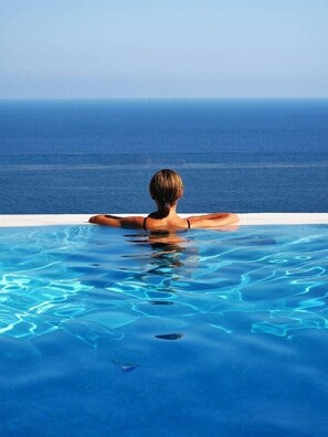 Outdoor pool, a heated pool - SUITE PRINCIPESSINA by AMALFIVACATION.IT - Pool, Sea Access, Sea View, Terrace (RAVELLO)