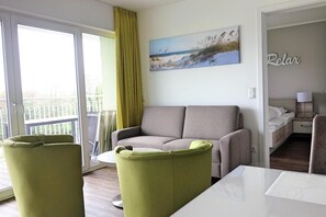 Unclassified image, 2 of 11, button - 48.3.M Seestern - Modern vacation apartment, infrared cabin, close to the beach, large (Wangerland)