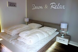 2 habitaciones, tabla de planchar con plancha, wifi y ropa de cama 