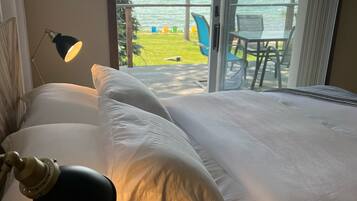 4 bedrooms, travel cot, free WiFi, bed sheets