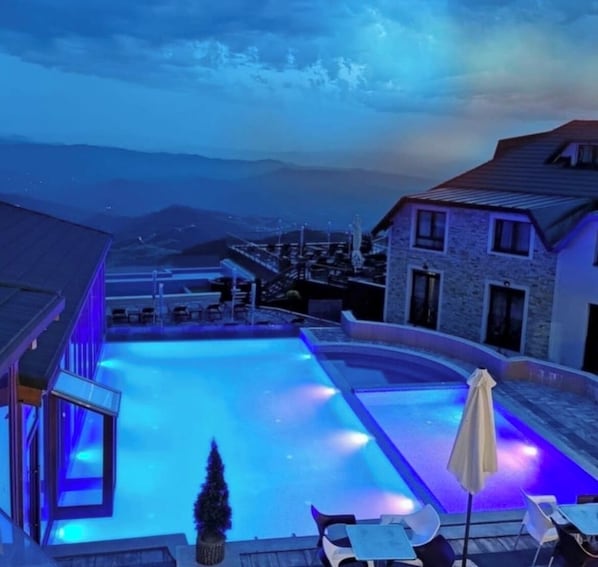 Indoor pool, outdoor pool