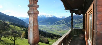 Beautiful apartment in villa for 5 people with WIFI, TV, balcony and pets allowed