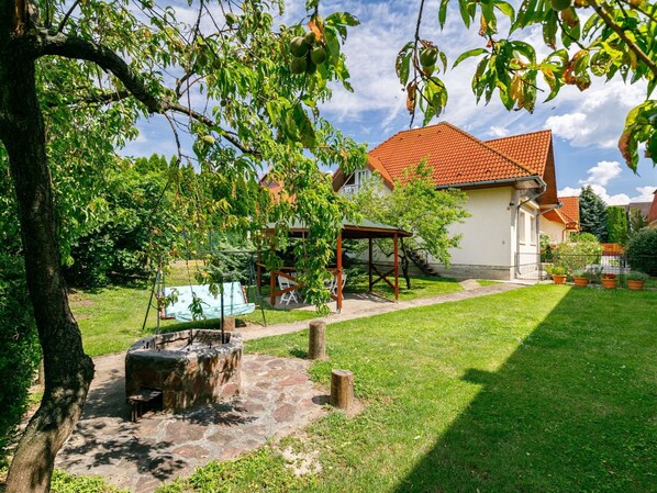 Terrace/patio - Nice apartment for 9 people with A/C, WIFI, TV and patio (Siófok)