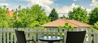 Beautiful private villa for 8 people with A/C, WIFI, private pool, TV, terrace and pets allowed