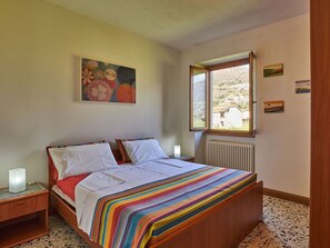 4 quartos, berço de viagem, Wi-Fi de cortesia, roupa de cama